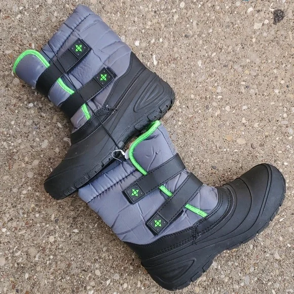 Wonder Nation Snow Boots Black Grey Big Kid Youth 5 Lined Skid Resistant - Picture 5 of 8
